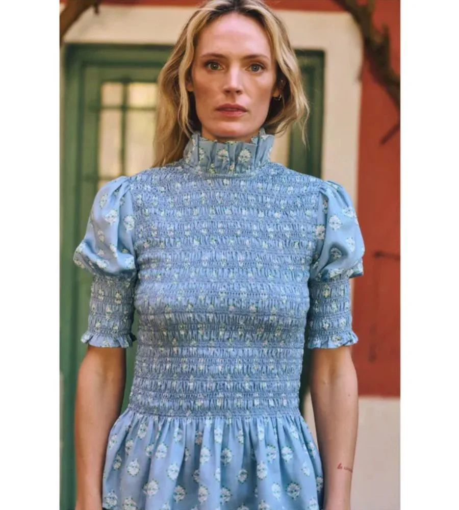 Aleria Shirt - Light Blue Flower Short Sleeve