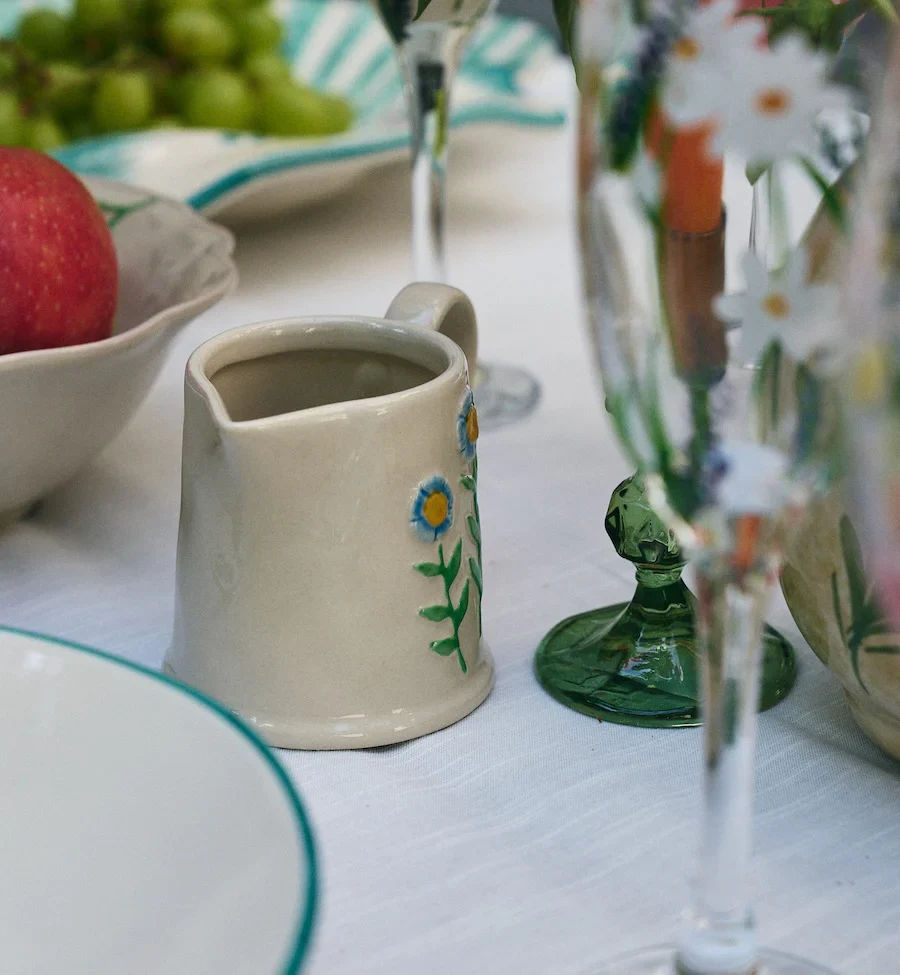 Daisy Dew Milk Jug - Image 3
