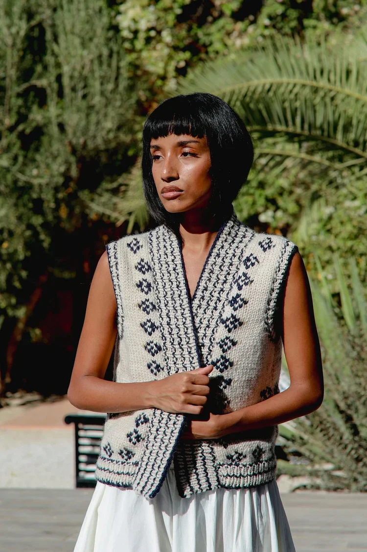 Izmir Sleeveless Cardigan Navy & Gold - Image 3