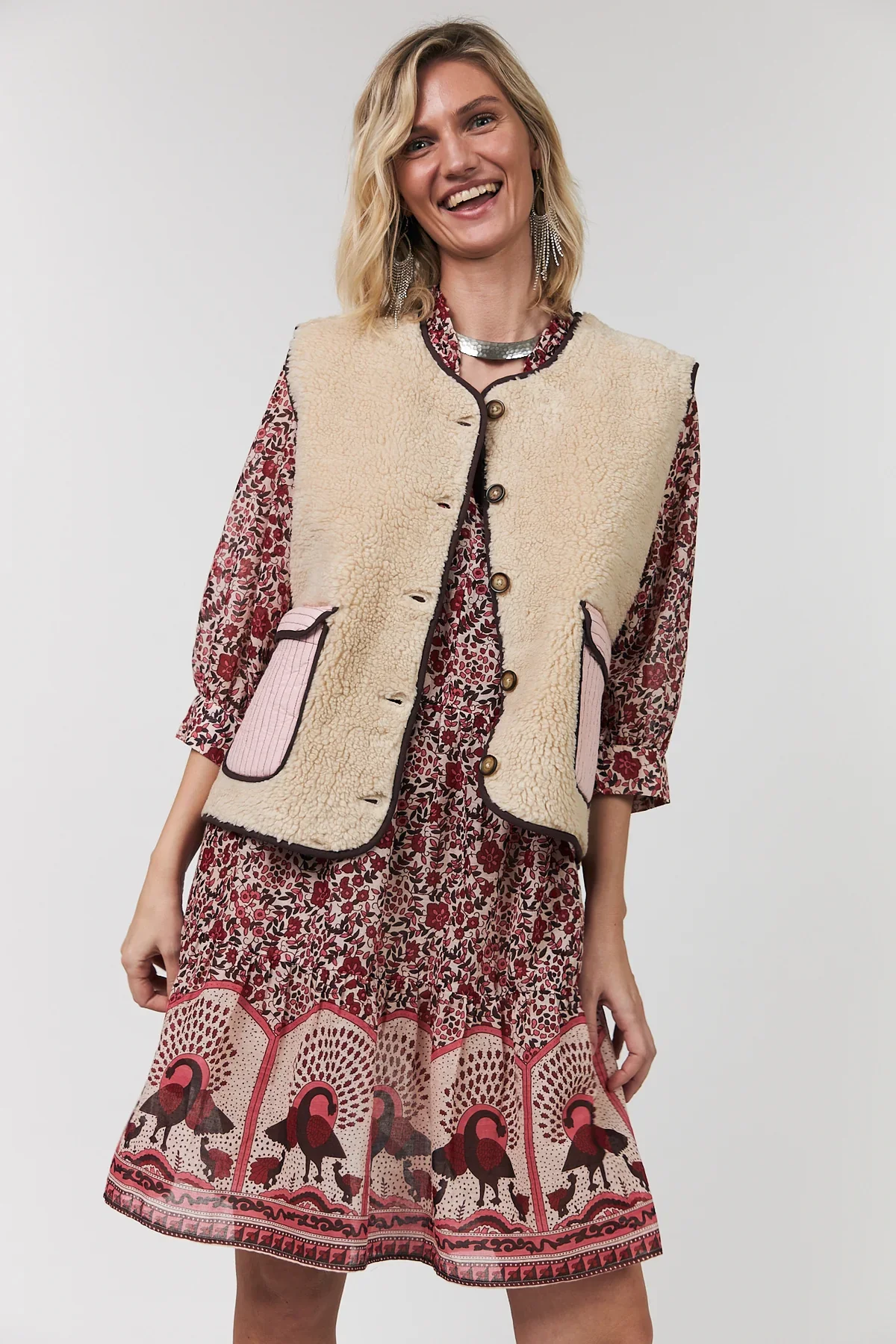 JaceLL Love Vest - Beige - Image 4