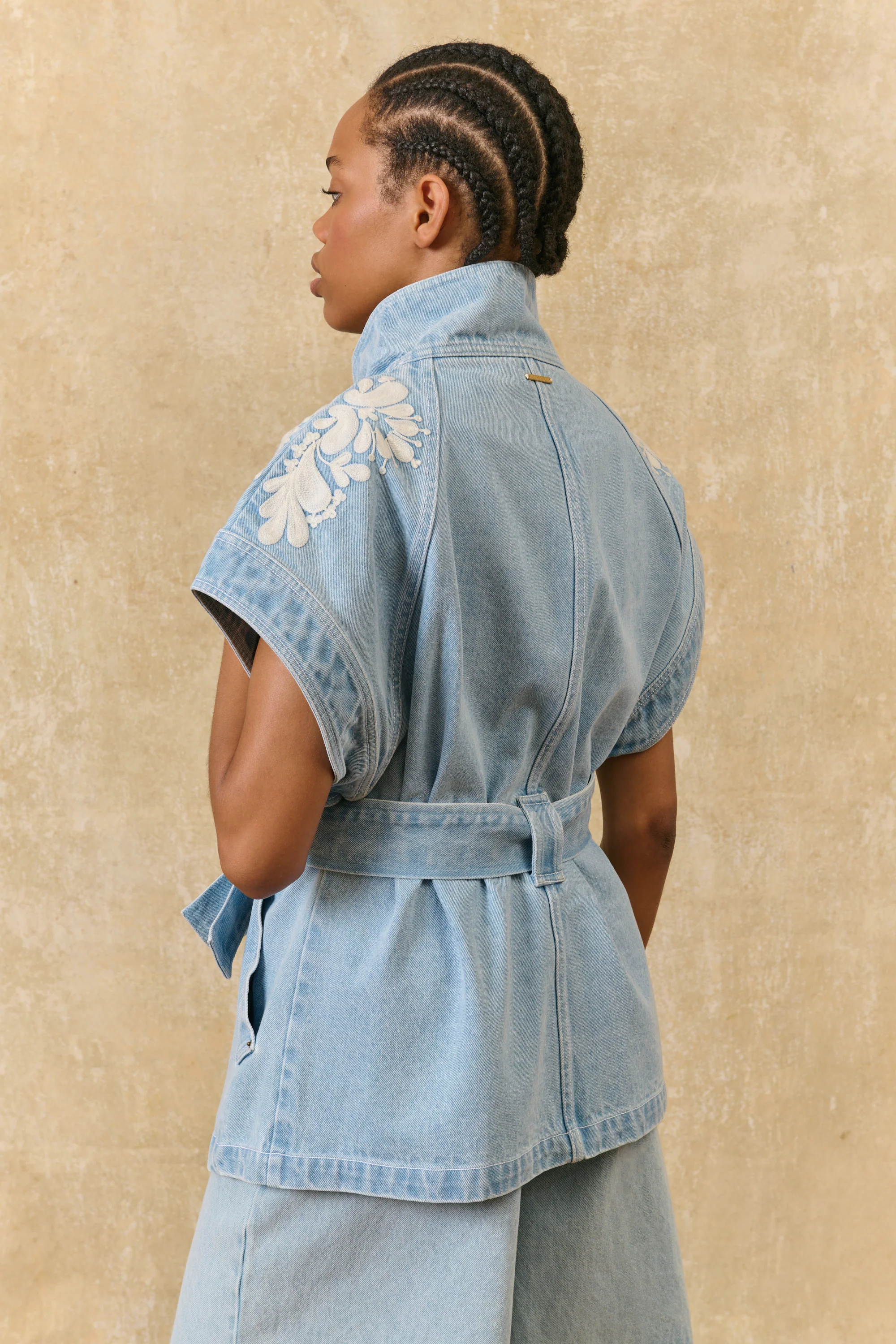 Katja Sleeveless Jacket - Bleach - Image 3