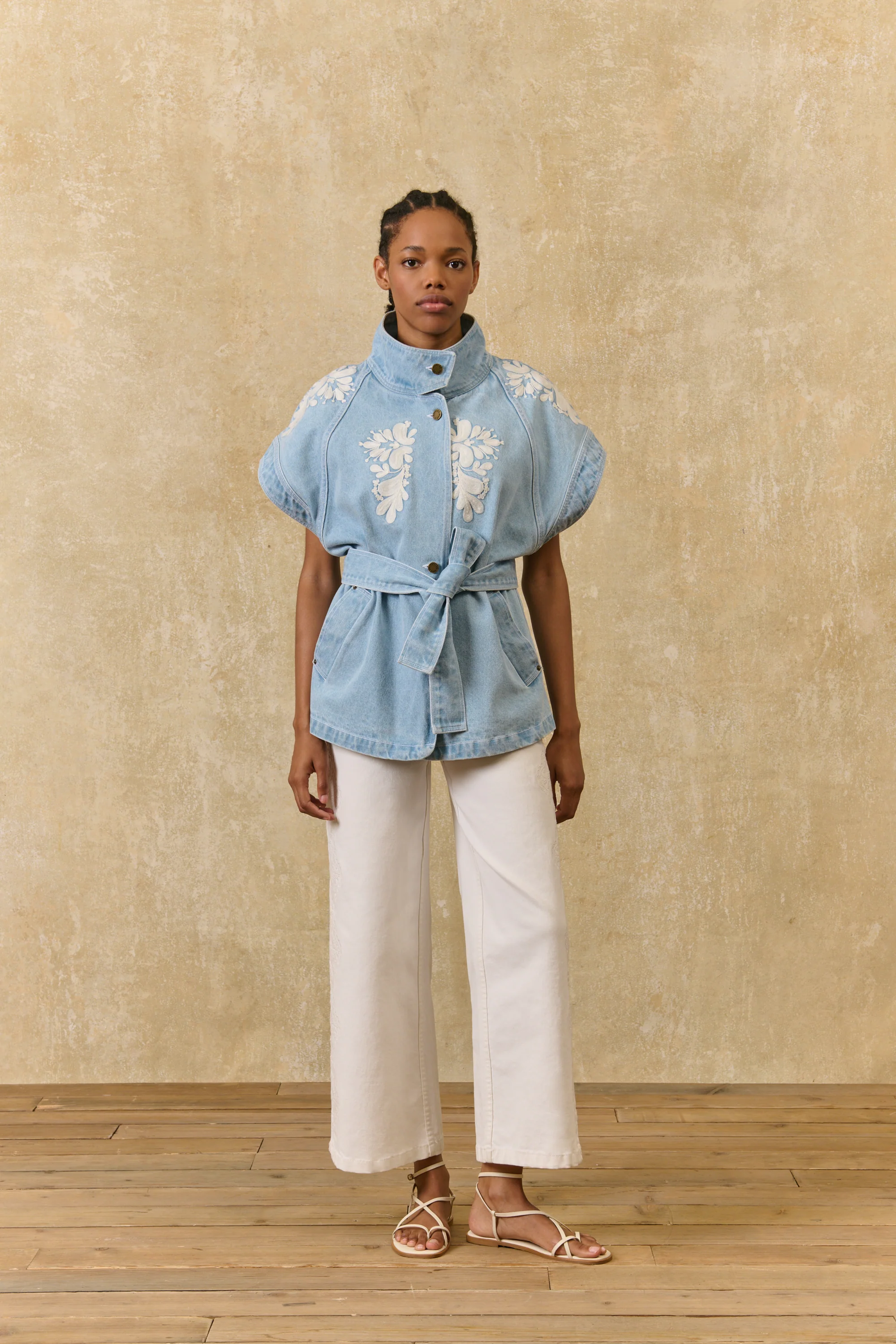 Katja Sleeveless Jacket - Bleach - Image 5