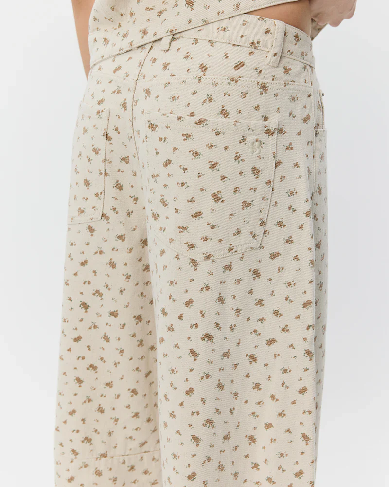 Tomarsw Cropped Barrel Jeans - Rose Flower - Image 4