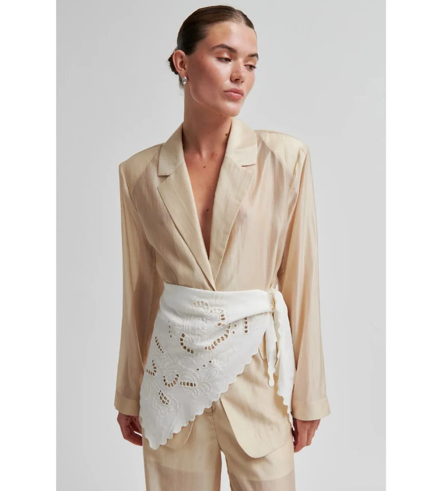 Vilea Hip Scarf - Eggnog