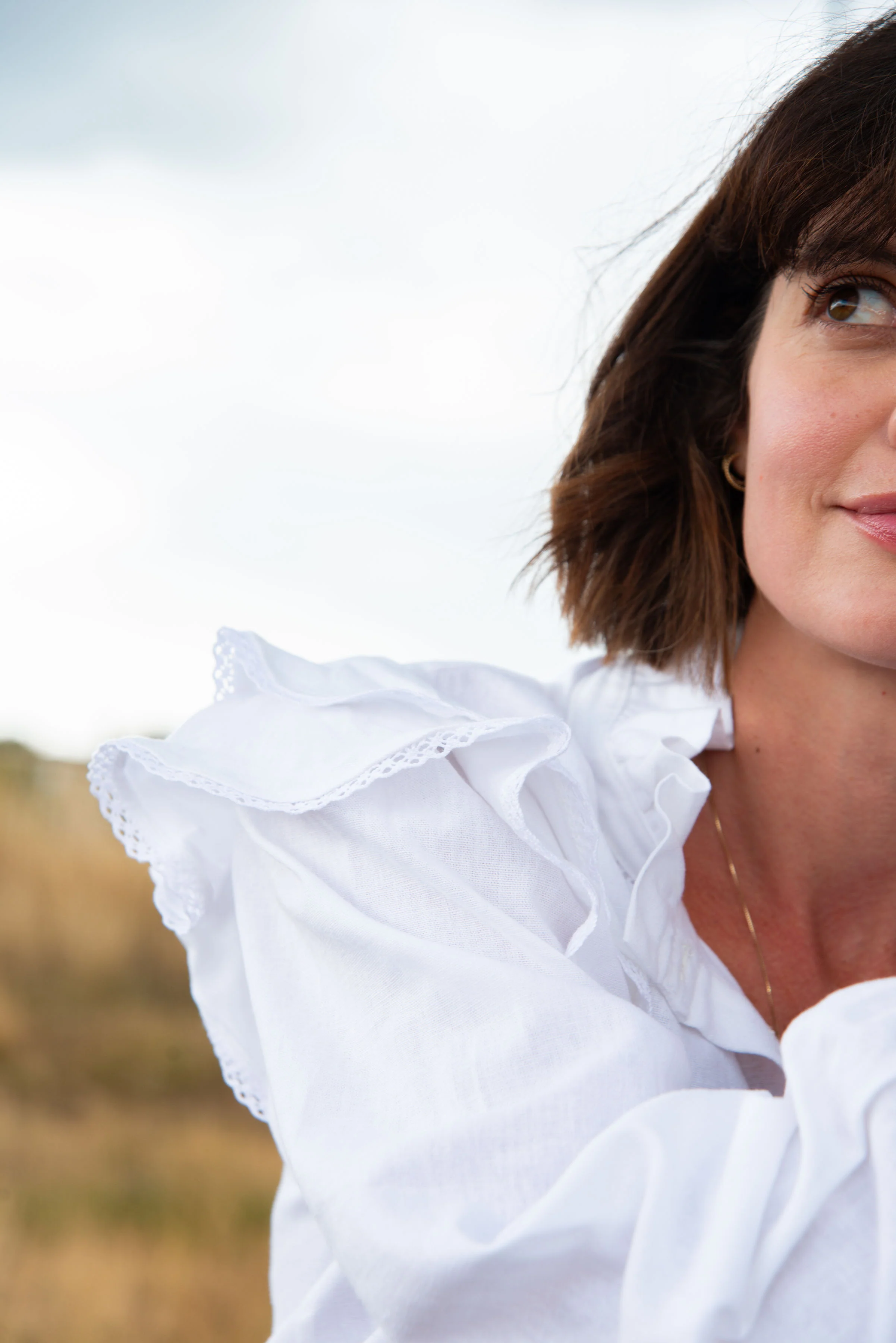 Willow Blouse in White Linen - Image 4
